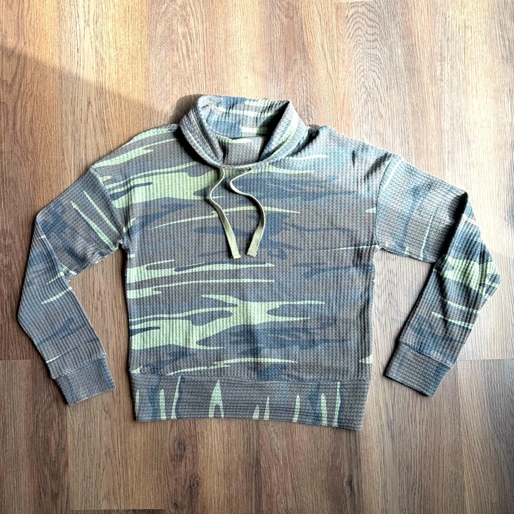 TXS Camo Print Waffle Knit Cowl Neck Long‎ Sleeve Pullover Top